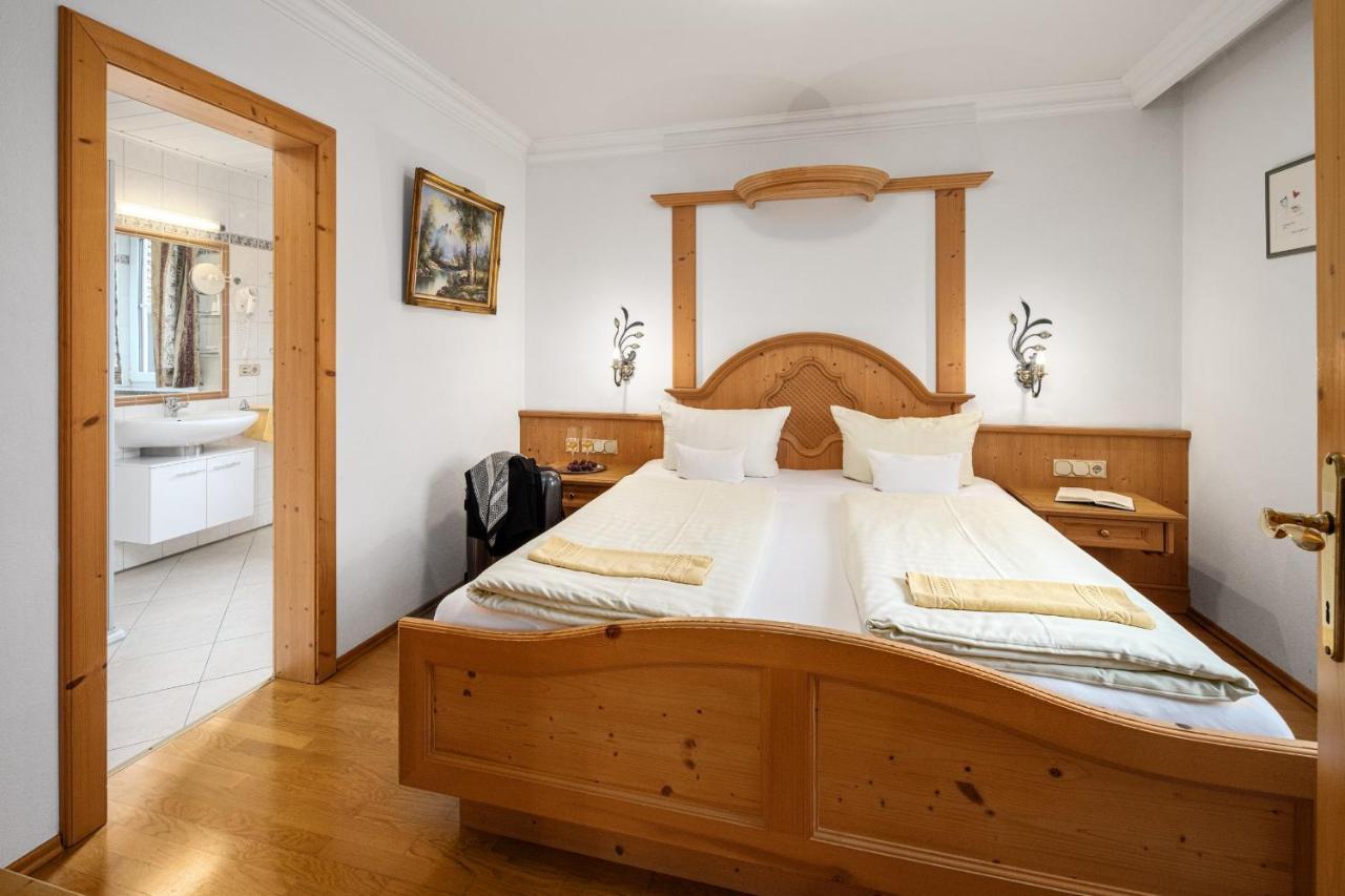 Hotel Preishof Kirchham Ngoại thất bức ảnh
