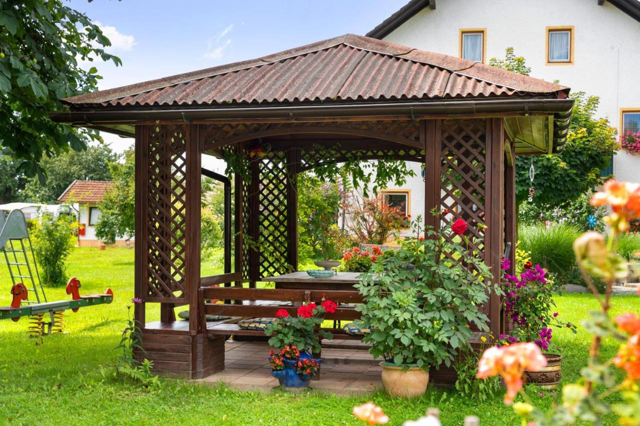 Hotel Preishof Kirchham Ngoại thất bức ảnh