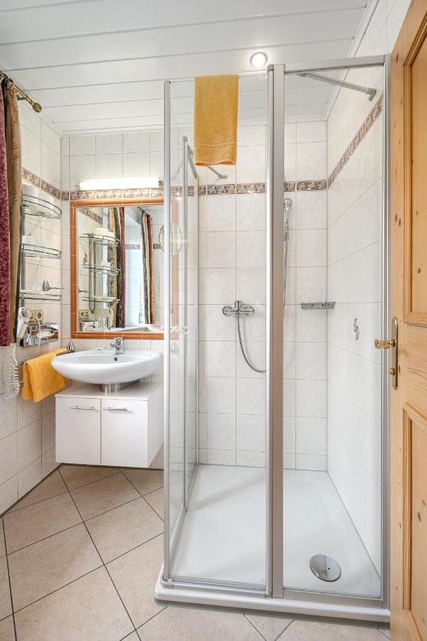 Hotel Preishof Kirchham Ngoại thất bức ảnh